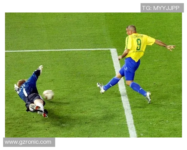 巴西足球传奇人物全景回顾与辉煌成就展示